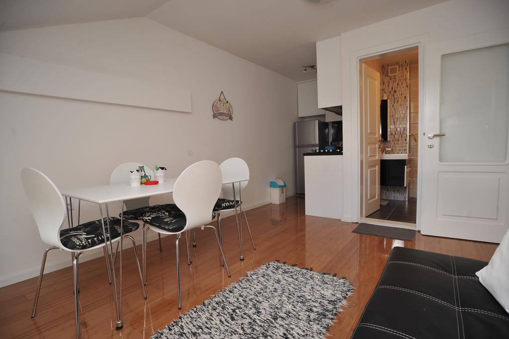 Main Street Apartment Szarajevó Kültér fotó