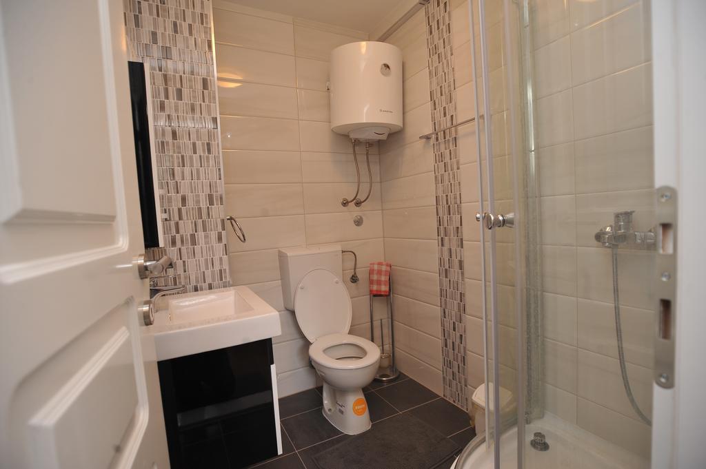 Main Street Apartment Szarajevó Kültér fotó