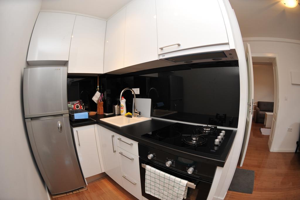 Main Street Apartment Szarajevó Kültér fotó